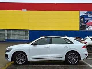 2021 Audi Q8 55 TFSI I (4M), белый, 9500000 рублей, вид 5