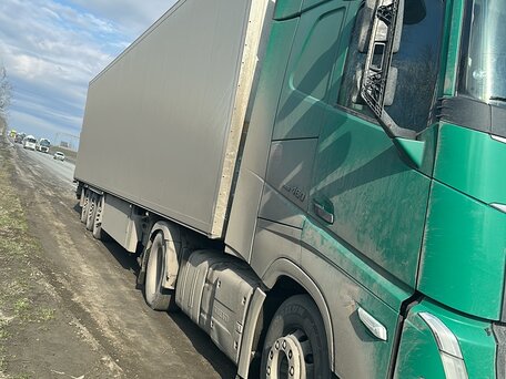 2021 Volvo FH 540, зелёный, 9652000 рублей, вид 2
