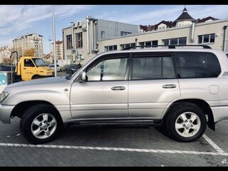 2004 Toyota Land Cruiser 100 Series Рестайлинг 1, серебристый, 1590000 рублей, вид 2