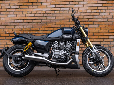 2026 Hyosung GV300S-B, синий, 477850 рублей, вид 4