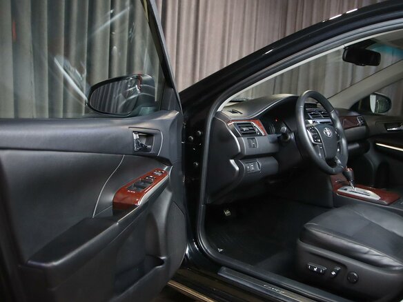 2012 Toyota Camry VII (XV50), чёрный, 1249000 рублей - вид 6