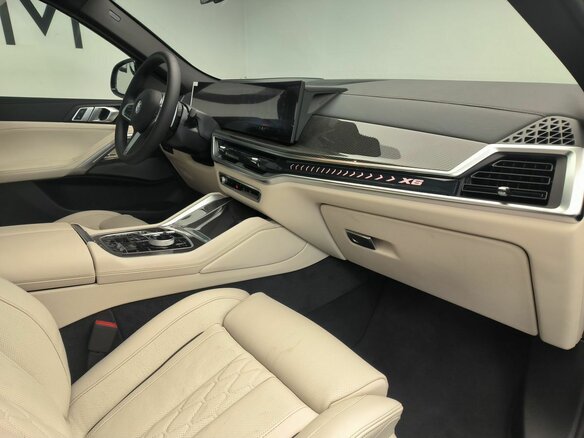 2025 BMW X6 40d III (G06) Рестайлинг, чёрный, 17600000 рублей - вид 15