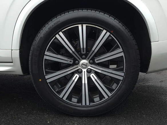 2024 Volvo XC90 B5 II Рестайлинг 1, белый, 6168493 рублей - вид 29