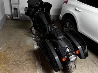 2022 Harley-Davidson Low Rider ST, чёрный, 2000000 рублей, вид 2
