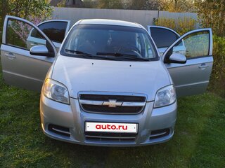 2010 Chevrolet Aveo I Рестайлинг, серебристый, 450000 рублей, вид 2