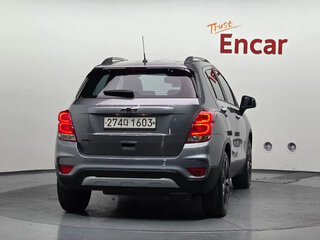 2020 Chevrolet Trax I Рестайлинг, серый, 1295000 рублей, вид 4