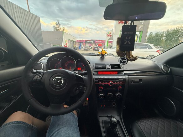 2008 Mazda 3 I (BK) Рестайлинг, красный, 530000 рублей - вид 8