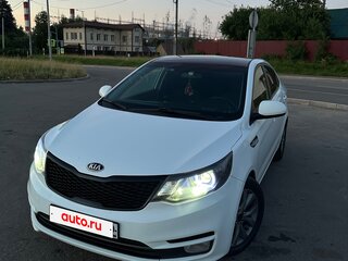 2015 Kia Rio III Рестайлинг, белый, 799999 рублей, вид 1