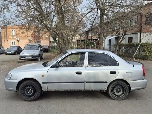2006 Hyundai Accent ТагАЗ II, серебристый, 300000 рублей - вид 4