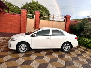 2013 Toyota Corolla X (E140, E150) Рестайлинг, белый, 950000 рублей, вид 2