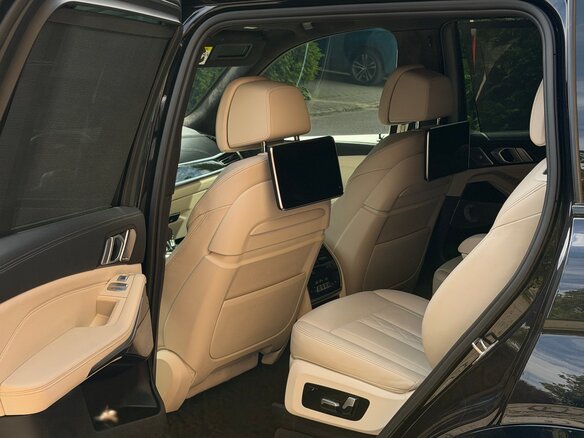 2021 BMW X7 40i I (G07), синий, 9100000 рублей - вид 15