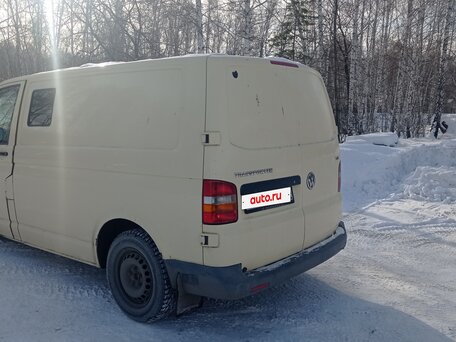 2009 Volkswagen Transporter, бежевый, 700000 рублей, вид 3