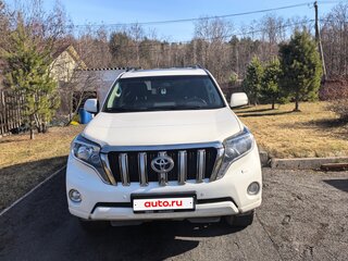 2015 Toyota Land Cruiser Prado 150 Series Рестайлинг 1, белый, 3650000 рублей, вид 3