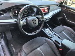 2021 Skoda Octavia IV (A8), серый, 2269000 рублей, вид 5