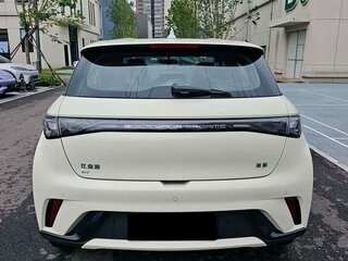 2026 BYD Dolphin 44.9 kWh I, белый, 1570000 рублей, вид 3