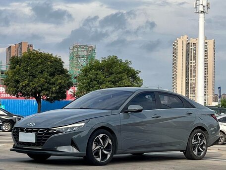 Hyundai Elantra VII (CN7)