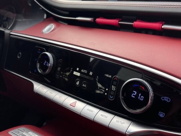2021 Genesis GV70 I, серый, 3300000 рублей - вид 22