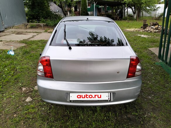 2002 Kia Sephia II Рестайлинг, серебристый, 200000 рублей - вид 5