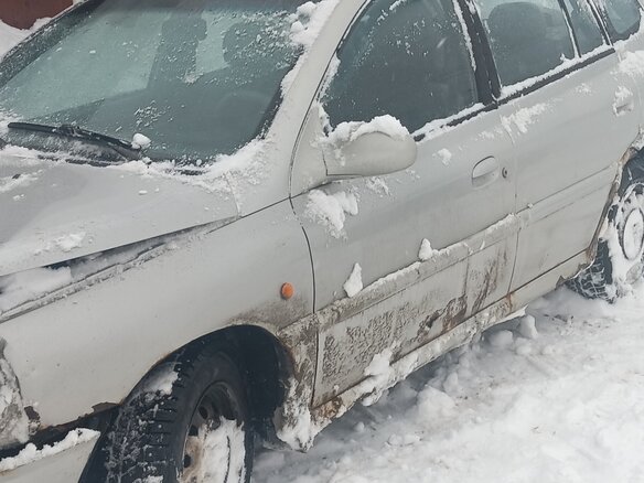 2001 Kia Rio I, серебристый, 80000 рублей - вид 1