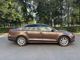 2013 Volkswagen Jetta VI, коричневый, 1100000 рублей, вид 2