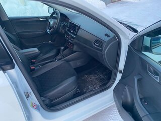2021 Volkswagen Polo VI, белый, 2000000 рублей, вид 5