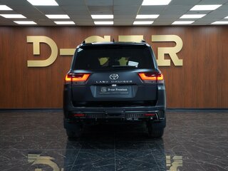 2026 Toyota Land Cruiser 300 Series, чёрный, 15981660 рублей, вид 5