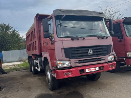 2008 Sinotruk Howo ZZ3327, красный, 1050000 рублей, вид 4