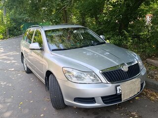 2011 Skoda Octavia II (A5) Рестайлинг, серебристый, 600000 рублей, вид 3