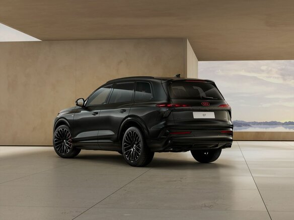 2026 Audi Q7 III (G8), чёрный, 20500000 рублей - вид 4