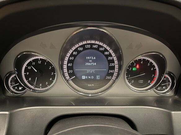 2010 Mercedes-Benz E-Класс 250 5G-Tronic IV (W212, S212, C207), белый, 1300000 рублей - вид 14