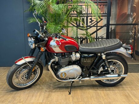 2025 Triumph Bonneville T120, красный, 1850000 рублей, вид 3