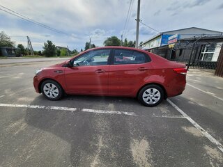 2015 Kia Rio III, красный, 740000 рублей, вид 2