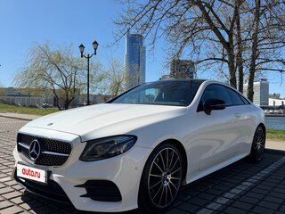 2017 Mercedes-Benz E-Класс 300 V (W213, S213, C238), белый, 3750000 рублей, вид 1