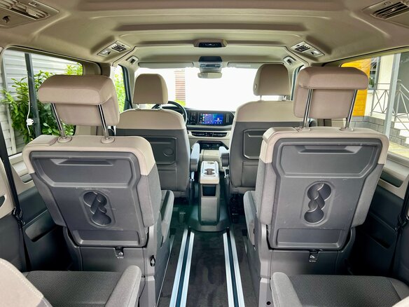 2022 Volkswagen Multivan T7, серебристый, 4550000 рублей - вид 14