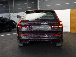 2026 Volvo XC60 II Рестайлинг 2, коричневый, 8600000 рублей, вид 3