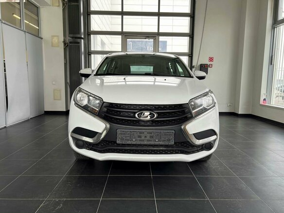 2020 Lada (ВАЗ) XRAY I, белый, 1000000 рублей - вид 1