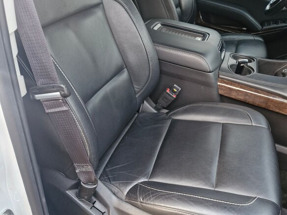 2016 Chevrolet Tahoe IV, белый, 3100000 рублей - вид 12