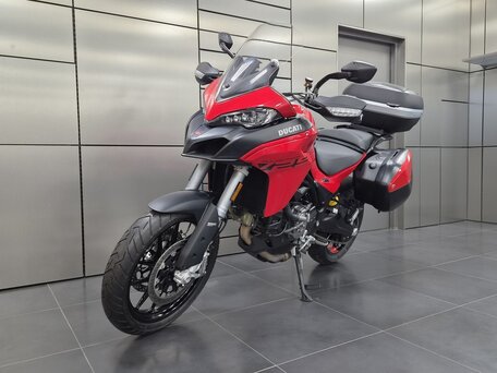 2022 Ducati Multistrada V2, красный, 1690000 рублей, вид 4