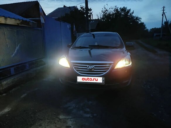 2014 Lifan Cebrium (720), серебристый, 370000 рублей - вид 2
