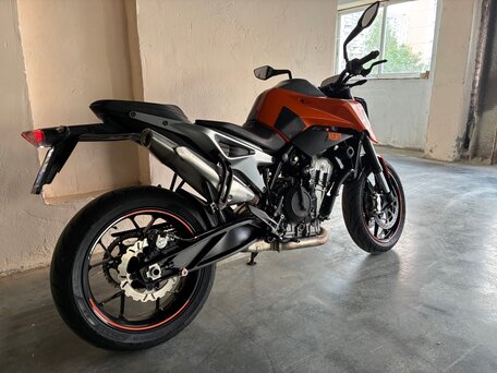 2018 KTM 790 Duke, оранжевый, 450000 рублей, вид 3