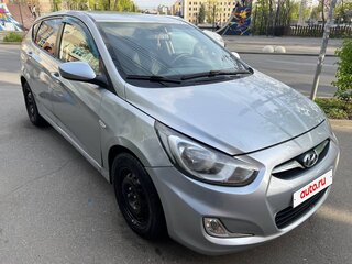2011 Hyundai Solaris I, серебристый, 650000 рублей, вид 1