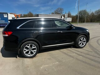 2017 Kia Sorento III Prime, чёрный, 2500000 рублей, вид 3