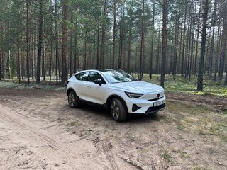 2023 Volvo C40, белый, 5599000 рублей, вид 3