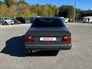 1992 Mercedes-Benz W124 200, коричневый, 650000 рублей, вид 2