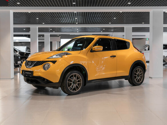 2015 Nissan Juke I Рестайлинг, жёлтый