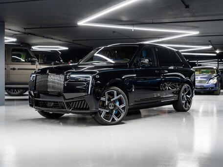 2026 Rolls-Royce Cullinan Black Badge I Рестайлинг (Series II), чёрный, 75000000 рублей, вид 1