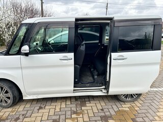 2014 Daihatsu Tanto III, серебристый, 870000 рублей, вид 4