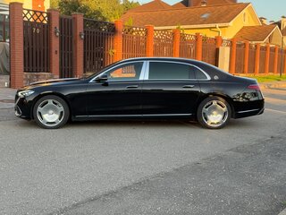2021 Mercedes-Benz Maybach S-Класс 580 II (Z223), чёрный, 18000000 рублей, вид 4