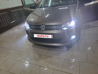 2014 Volkswagen Polo V, коричневый, 900000 рублей, вид 4