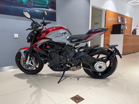 2021 MV Agusta Brutale 800, серебристый, 1450000 рублей, вид 4